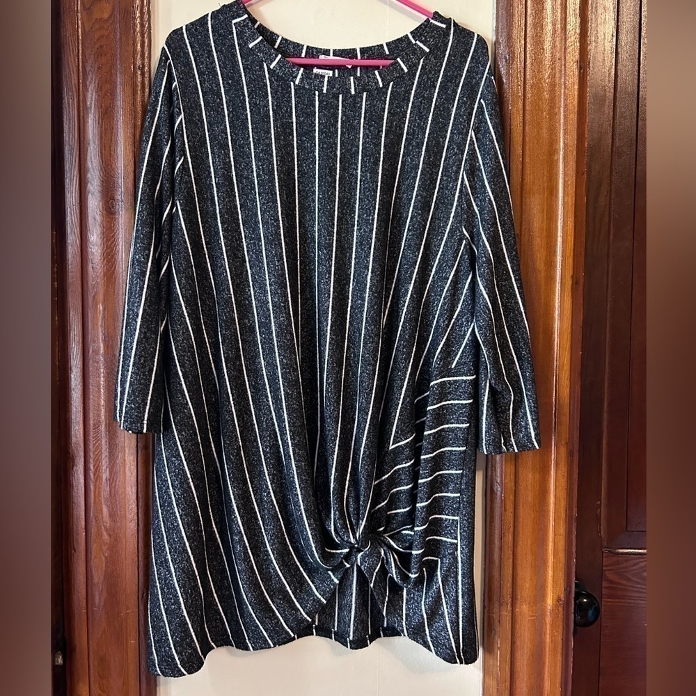 Chrysanthemum Tunic Top